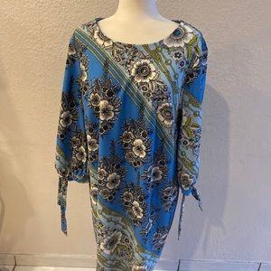 ILE Women's Dress 10 NEW Floral Stetch Career Zipper Church Slit Sleeve Button.